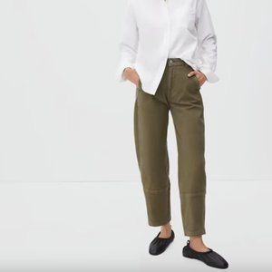 Everlane | The Utility Barrel Pant | Dark Moss | Size 10